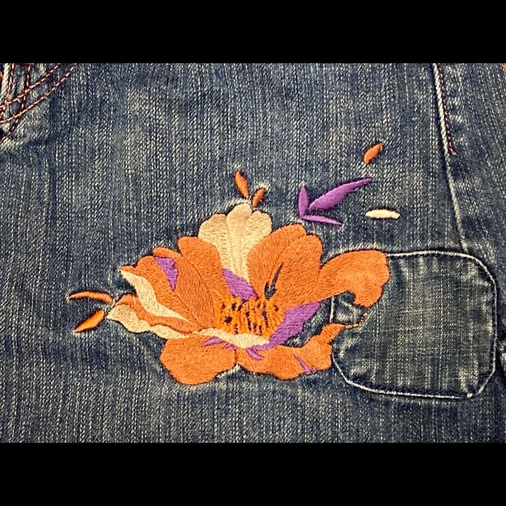 Levi’s Ltd Edition Denim Skirt Embellished Sz 1 - Picture 5 of 10